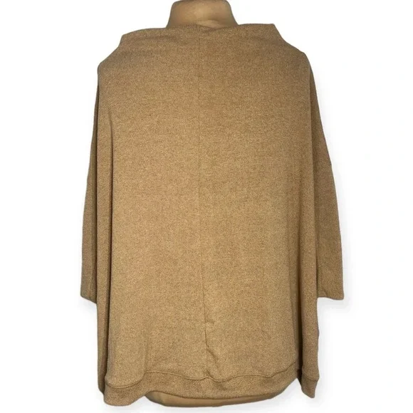 Umgee camel tan slouchy oversized knit pull over size M - Picture 3 of 6